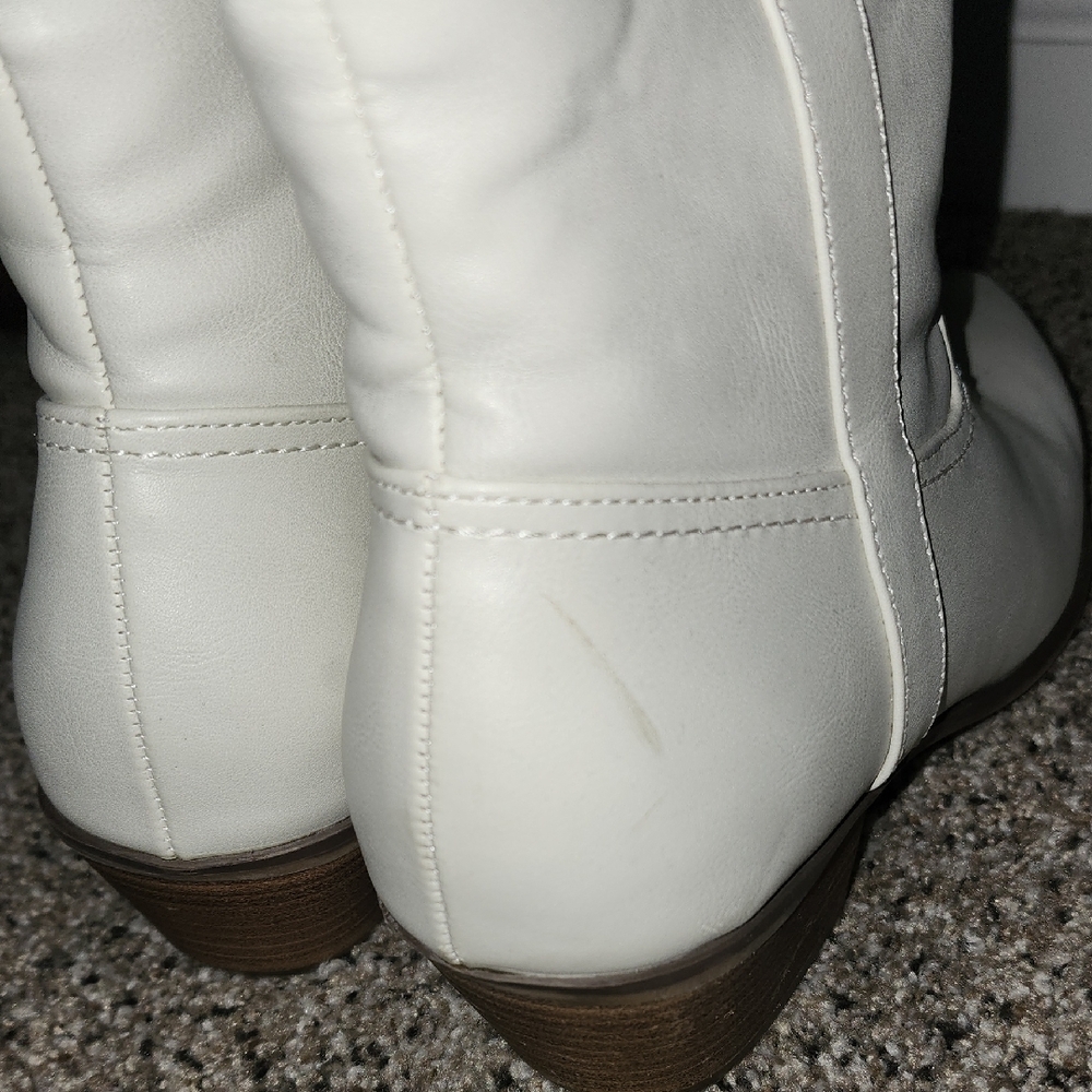 White Knee-High Women's Boots - Picture 4 of 8
